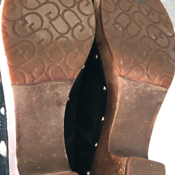 Black UGG boot - Picture 5 of 6